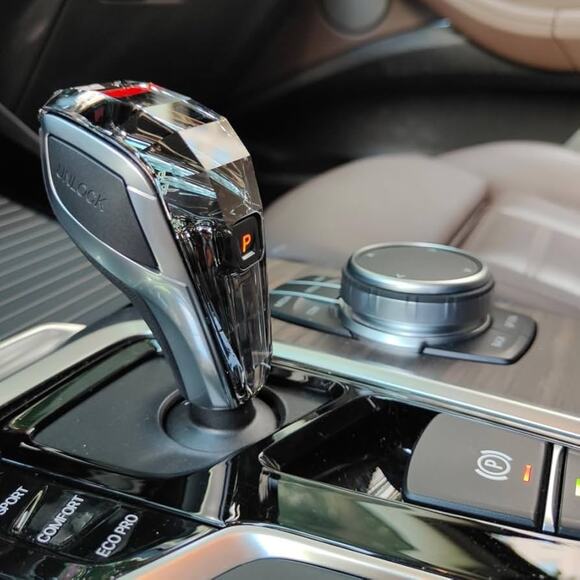 Crystal Gear Shift Knob with LED For BMW X series - Picture 1 of 9